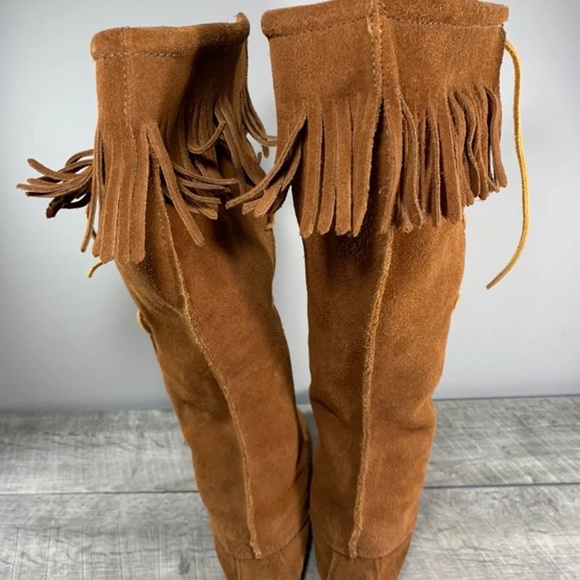Minnetonka Moccasins 1422 Women's Fringe Mocs Boots Brown Suede Leather Size 7 - Picture 6 of 9